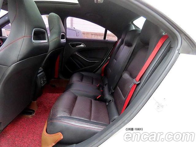 Mercedes-Benz CLA-Class CLA45 AMG 4MATIC