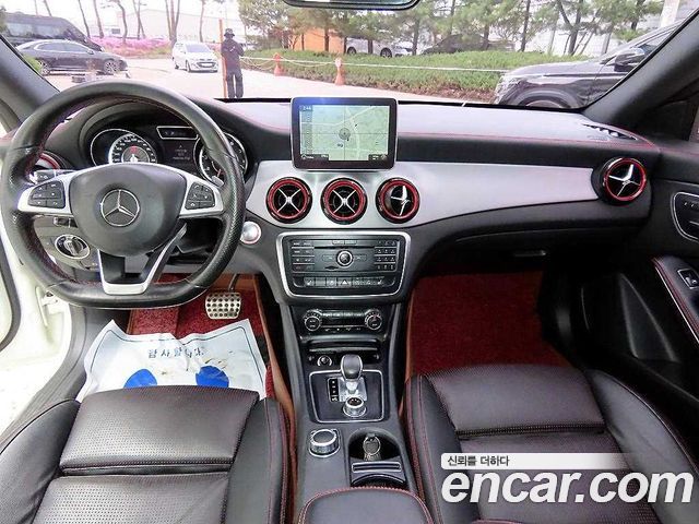 Mercedes-Benz CLA-Class CLA45 AMG 4MATIC