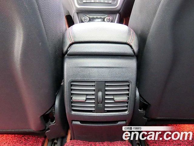 Mercedes-Benz CLA-Class CLA45 AMG 4MATIC