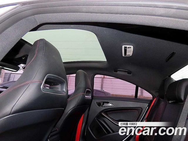 Mercedes-Benz CLA-Class CLA45 AMG 4MATIC