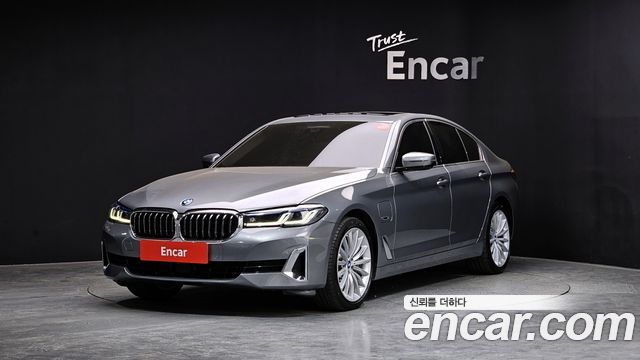 BMW 5-Series 530e Luxury