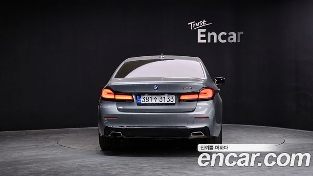 BMW 5-Series 530e Luxury