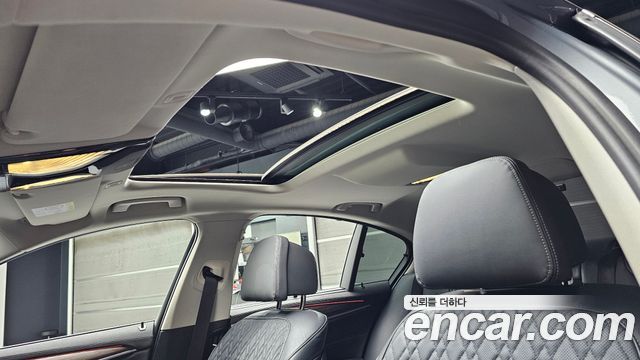 BMW 5-Series 530e Luxury