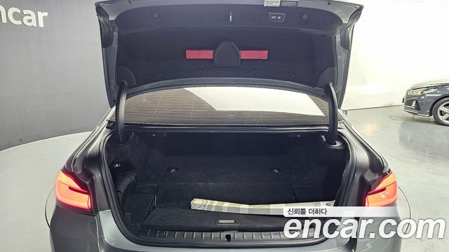 BMW 5-Series 530e Luxury