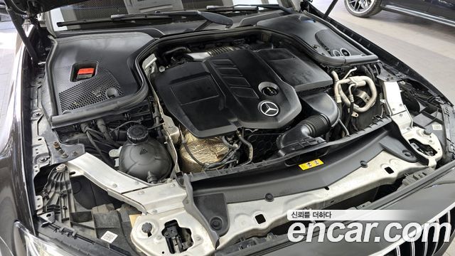 Mercedes-Benz E-Class E220d Coupe