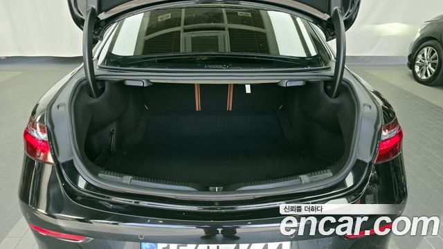 Mercedes-Benz E-Class E220d Coupe