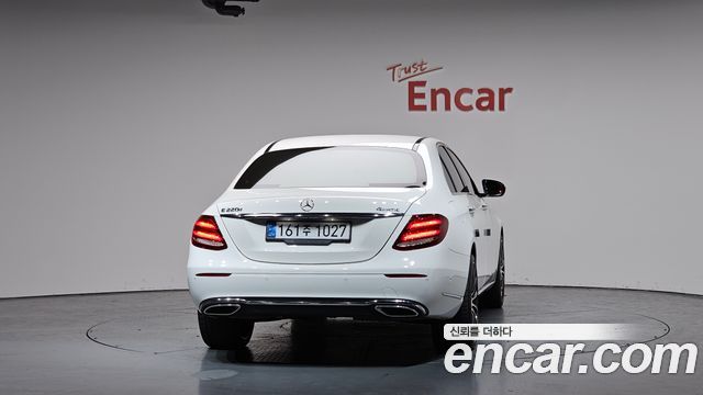 Mercedes-Benz E-Class E220d 4MATIC Exclusive