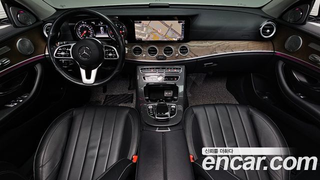 Mercedes-Benz E-Class E220d 4MATIC Exclusive