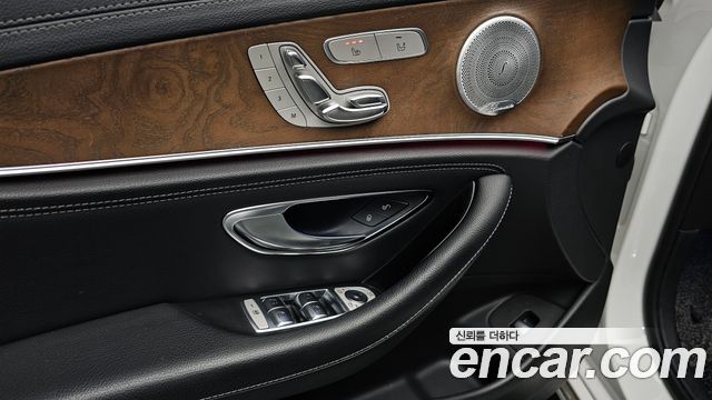 Mercedes-Benz E-Class E220d 4MATIC Exclusive