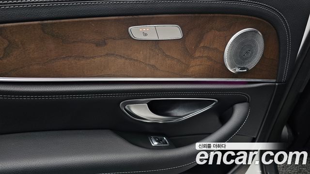 Mercedes-Benz E-Class E220d 4MATIC Exclusive