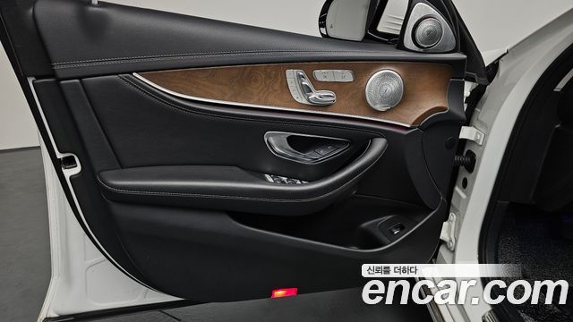 Mercedes-Benz E-Class E220d 4MATIC Exclusive