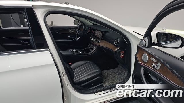 Mercedes-Benz E-Class E220d 4MATIC Exclusive