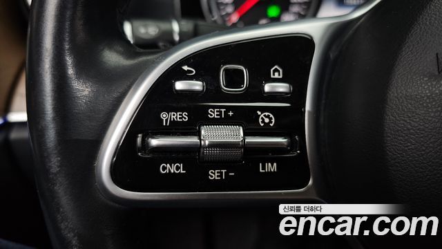 Mercedes-Benz E-Class E220d 4MATIC Exclusive