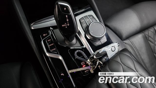 BMW 5-Series 530i xDrive M Sport Package