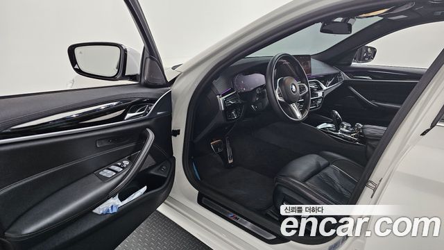 BMW 5-Series 530i xDrive M Sport Package