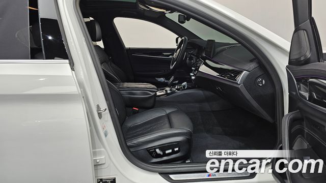BMW 5-Series 530i xDrive M Sport Package