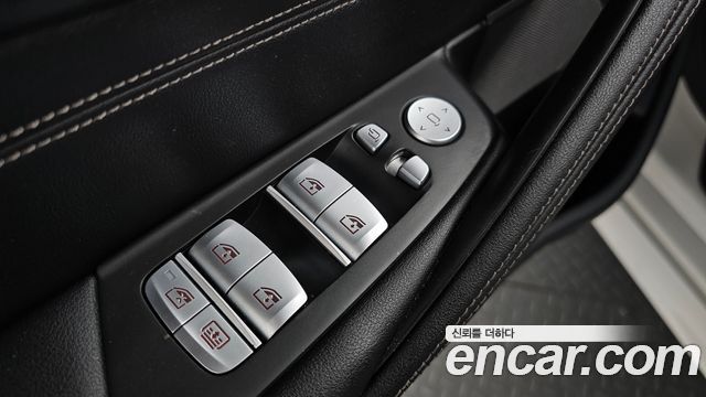 BMW 5-Series 530i xDrive M Sport Package