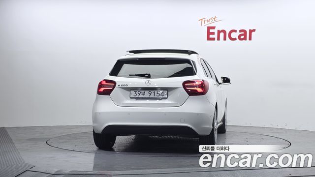 Mercedes-Benz A-Class A200