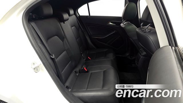 Mercedes-Benz A-Class A200