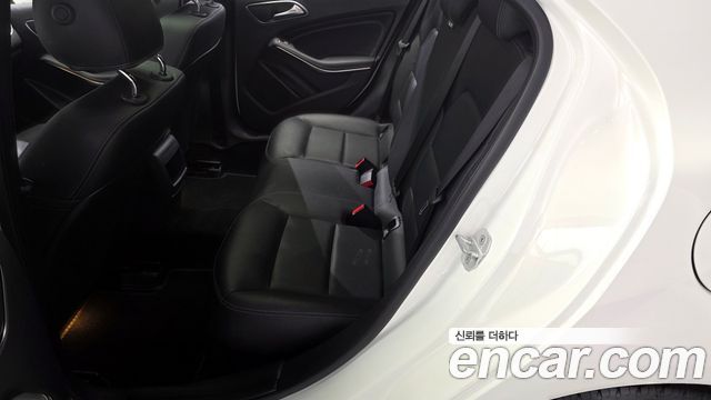 Mercedes-Benz A-Class A200