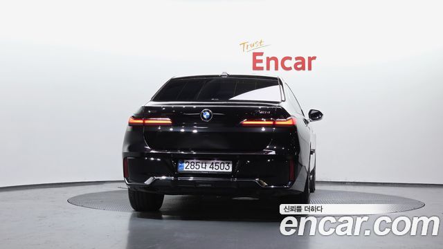 BMW 7-Series 740d xDrive M Sport