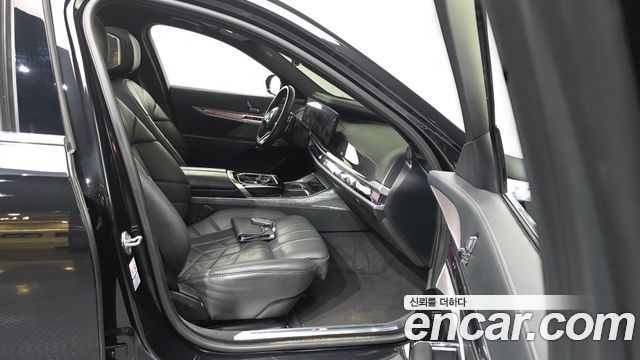 BMW 7-Series 740d xDrive M Sport