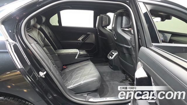 BMW 7-Series 740d xDrive M Sport