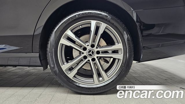 Mercedes-Benz E-Class E250 Avantgarde