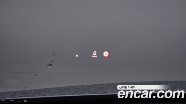 Mercedes-Benz E-Class E300 4MATIC Avnatgarde