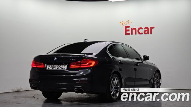 BMW 5-Series 530i M Sport Package Plus