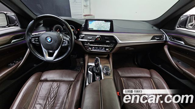 BMW 5-Series 530i M Sport Package Plus