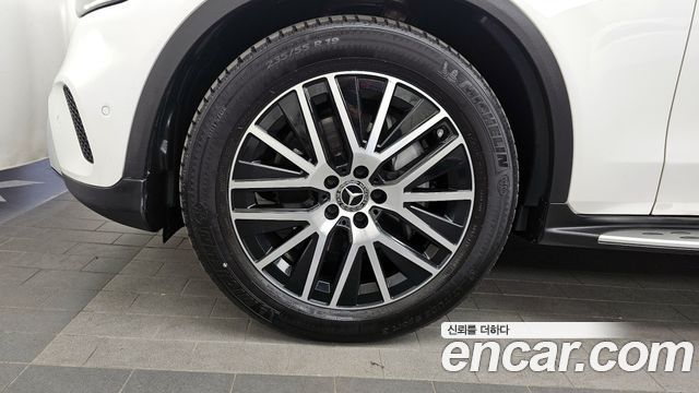 Mercedes-Benz GLC-Class GLC300 4MATIC