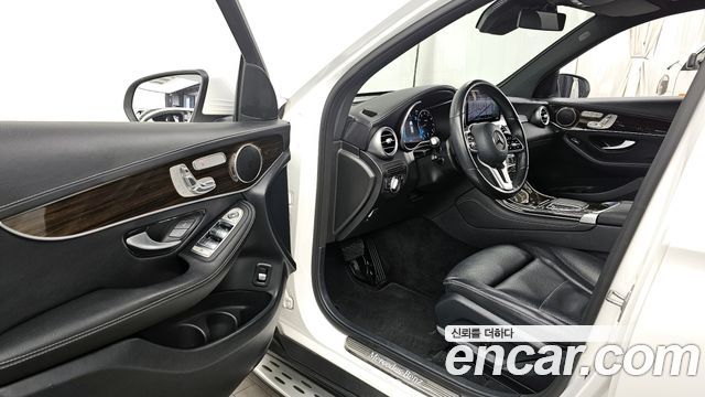 Mercedes-Benz GLC-Class GLC300 4MATIC