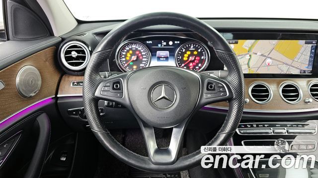 Mercedes-Benz E-Class E220d 4MATIC Exclusive