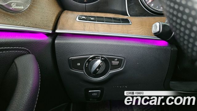 Mercedes-Benz E-Class E220d 4MATIC Exclusive