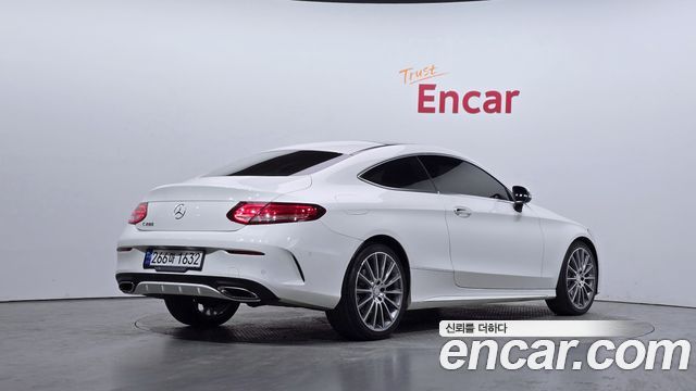 Mercedes-Benz C-Class C200 Coupe