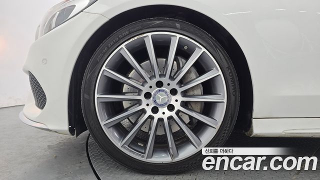 Mercedes-Benz C-Class C200 Coupe