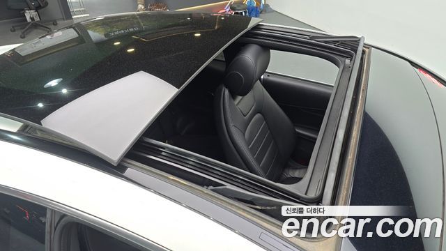 Mercedes-Benz C-Class C200 Coupe