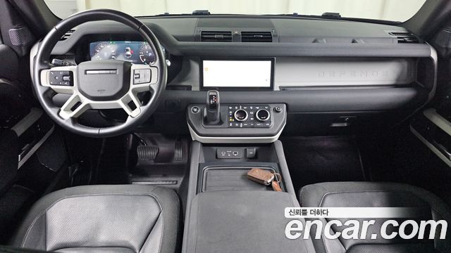 Land Rover Defender 110 D240 SE