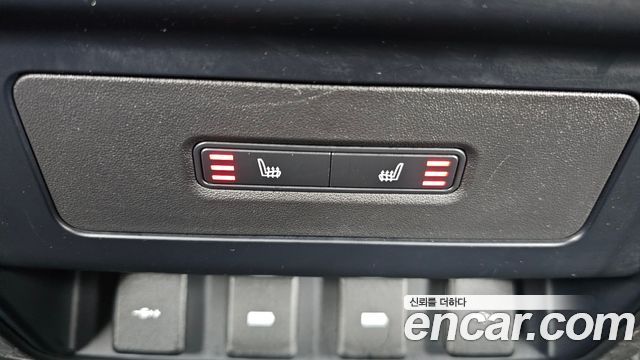 Land Rover Defender 110 D240 SE