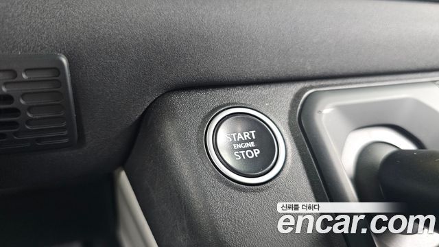 Land Rover Defender 110 D240 SE
