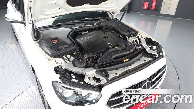 Mercedes-Benz E-Class E350 4MATIC Avantgarde