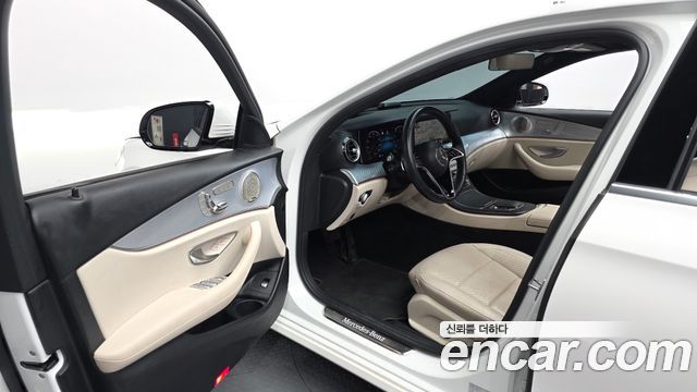 Mercedes-Benz E-Class E350 4MATIC Avantgarde