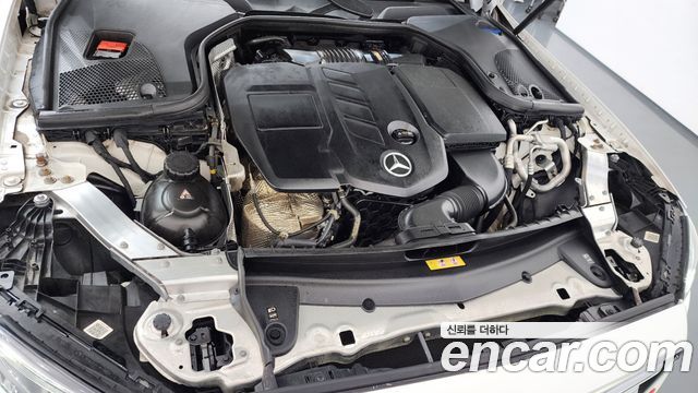 Mercedes-Benz E-Class E220d Avantgarde