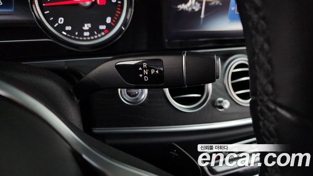 Mercedes-Benz E-Class E220d Avantgarde