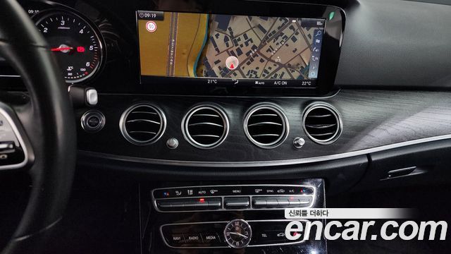 Mercedes-Benz E-Class E220d Avantgarde