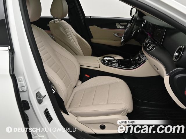 Mercedes-Benz E-Class E300 Avantgarde