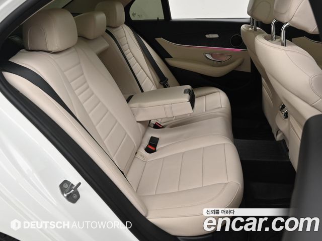 Mercedes-Benz E-Class E300 Avantgarde