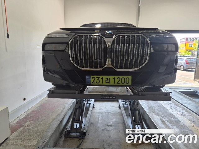BMW 7-Series 740d xDrive M Sport