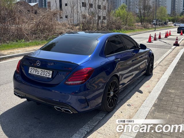 Mercedes-Benz C-Class C63 AMG